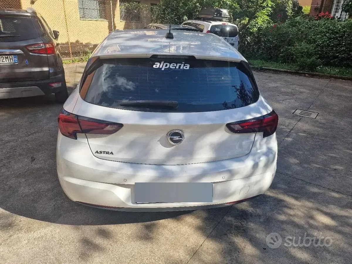 Usata Opel Astra 122 CV (89 kW) 2021 Bianco Berlina