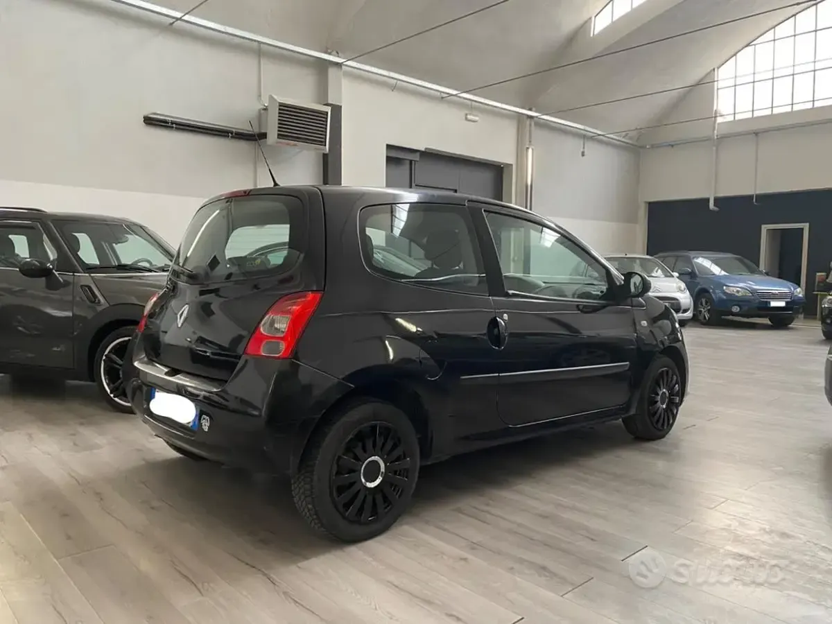 Usata Renault Twingo Dynamique 58 CV (42 kW) 2008 Nero Utilitaria