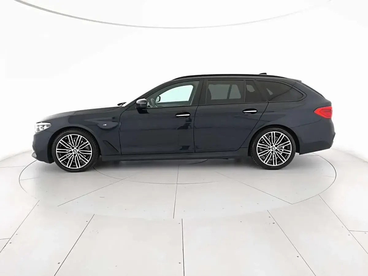 Usata BMW 520 M Sport 190 CV (139 kW) 2018 Carbon black Station wagon