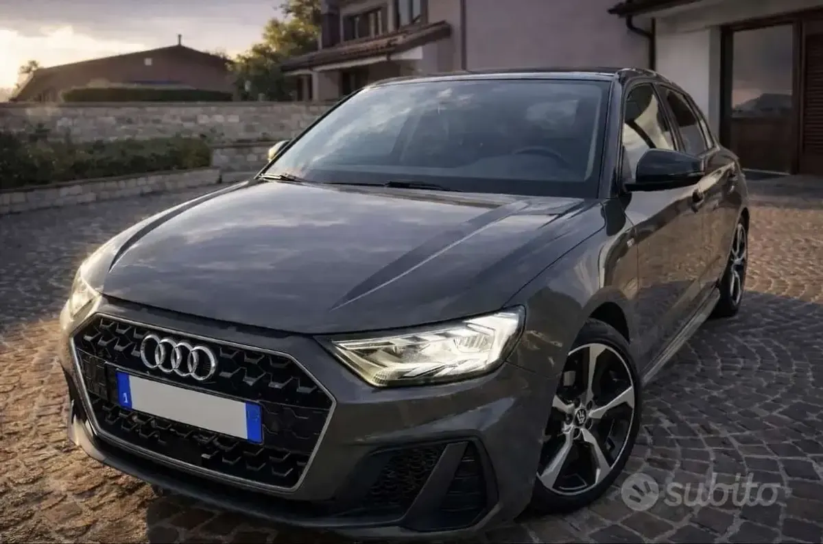 Usata Audi A1 Sportback S-Line 95 CV (69 kW) 2022 Grigio Utilitaria