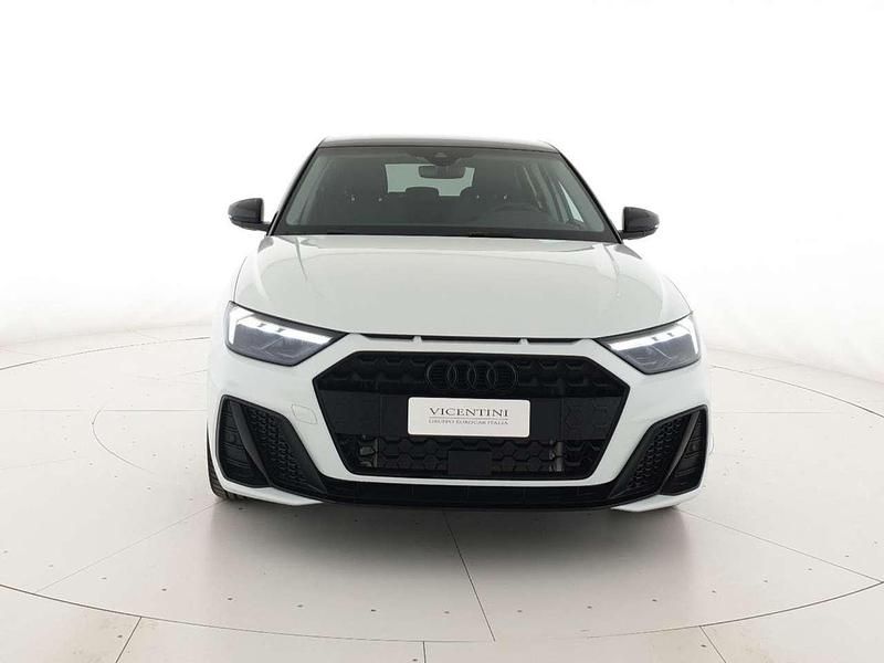 Nuova Audi A1 Sportback 116 CV (85 kW) 2026 Bianco ghiaccio metallizzato n Utilitaria
