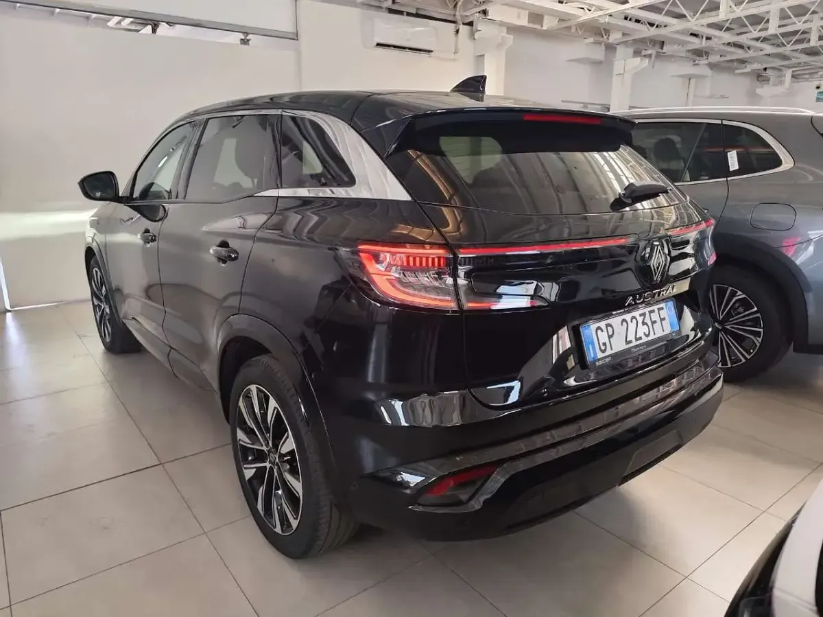 Usata Renault Austral Techno 158 CV (116 kW) 2023 Nero SUV