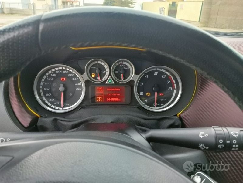 Usata Alfa Romeo MiTo Quadrifoglio Verde 170 CV (125 kW) 2010 Rosso Utilitaria