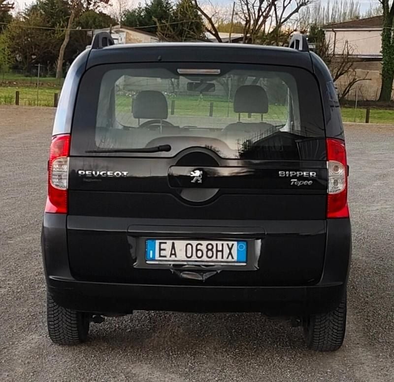 Usata Peugeot Bipper Outdoor 70 CV (51 kW) 2010 Nero Monovolume