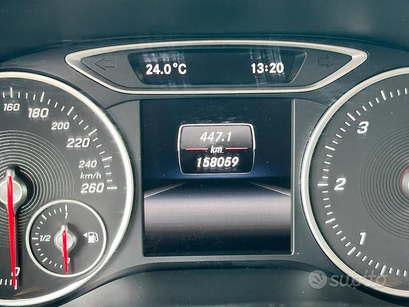 Usata Mercedes B200 136 CV (100 kW) 2015 Bianco Monovolume