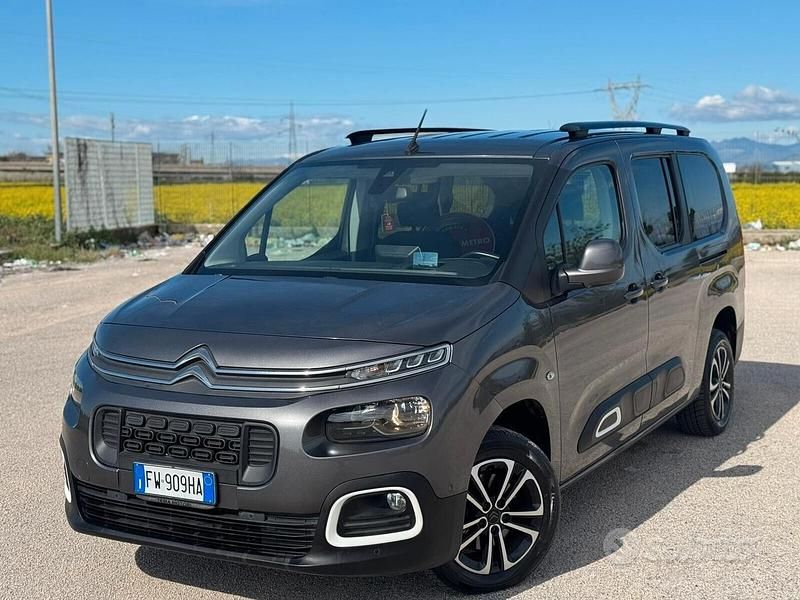 Usata Citroën Berlingo Shine 131 CV (96 kW) 2019 Grigio Monovolume