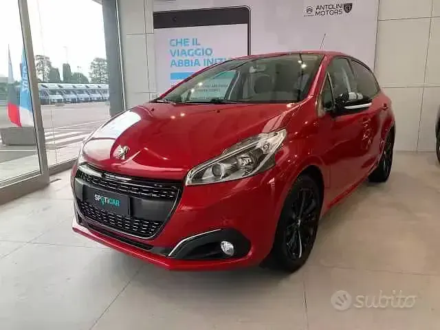 Usata Peugeot 208 82 CV (60 kW) 2018 Utilitaria