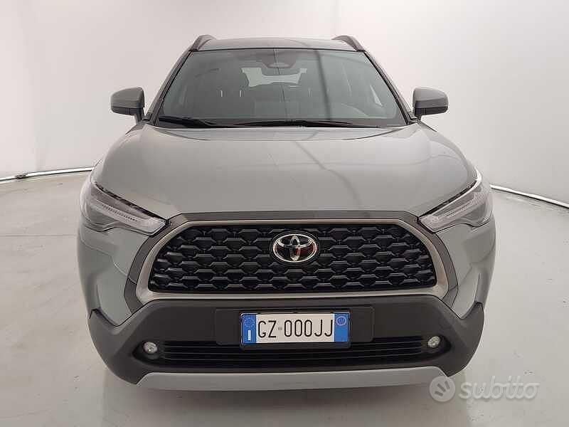 Usata Toyota Corolla Cross Trend 140 CV (102 kW) 2025 Grigio SUV