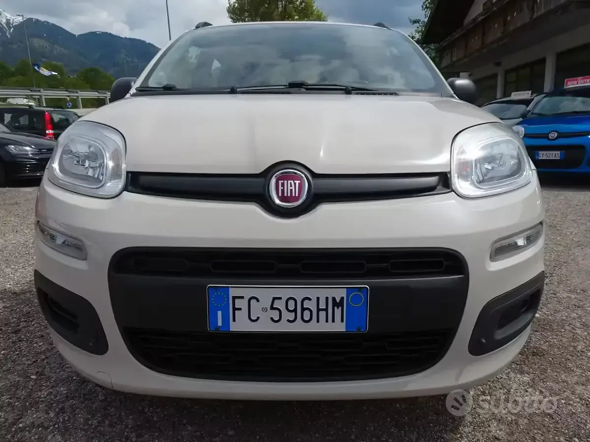 Usata Fiat Panda Easy 69 CV (50 kW) 2016 Bianco Utilitaria