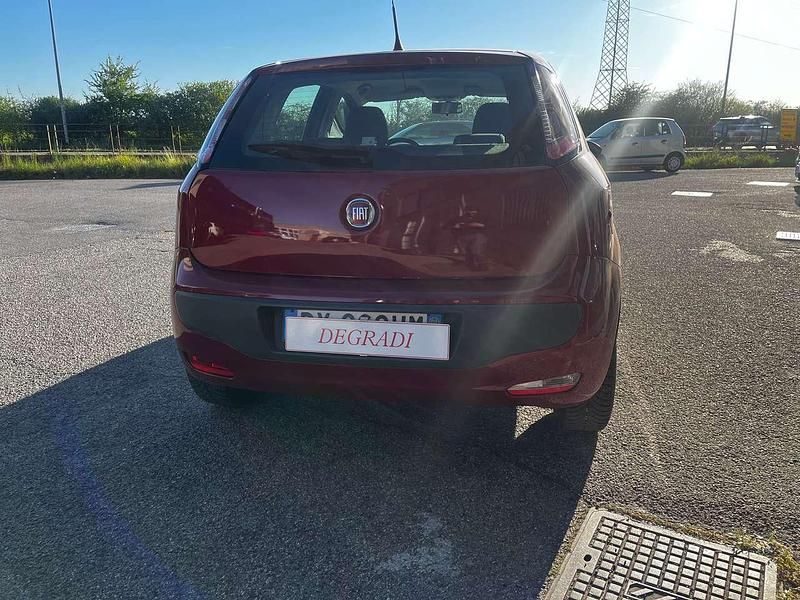 Usata Fiat Punto Evo Dynamic 77 CV (56 kW) 2009 Rosso Utilitaria