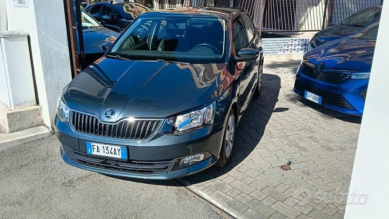 Usata Skoda Fabia Style 90 CV (66 kW) 2015 Grigio Berlina