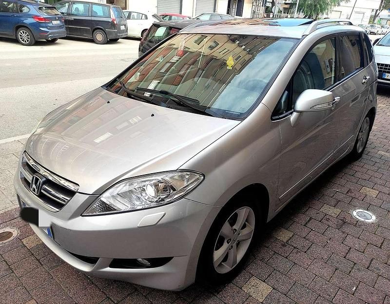 Usata Honda FR-V Executive 140 CV (102 kW) 2007 Argento Monovolume