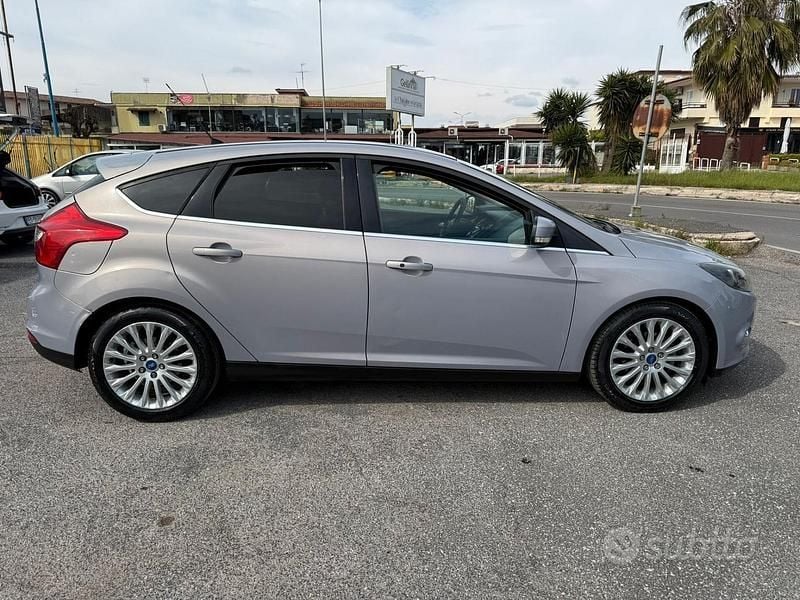 Usata Ford Focus Titanium 116 CV (85 kW) 2013 Grigio Berlina