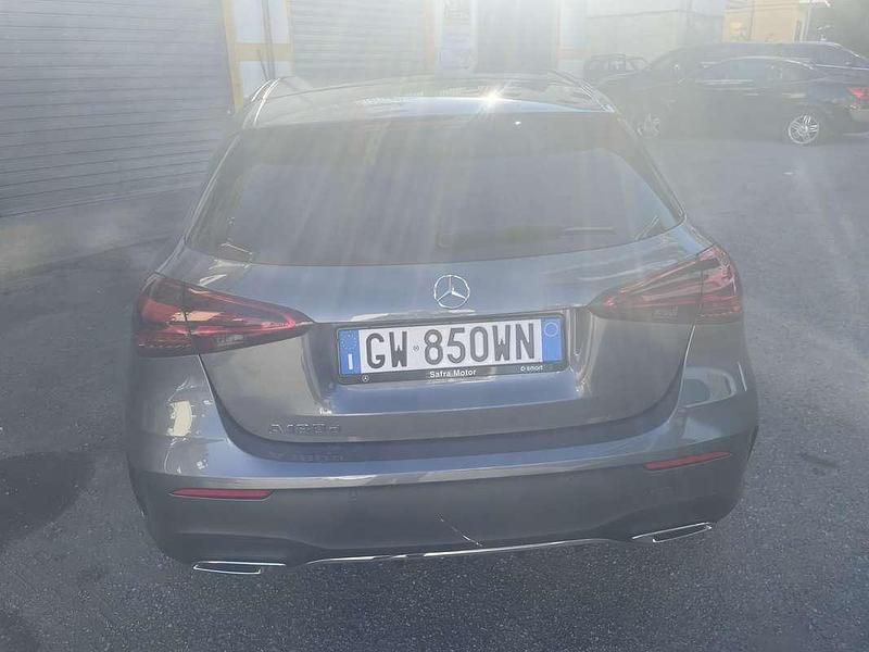 Usata Mercedes A180 Advanced Plus 116 CV (85 kW) 2025 Grigio Berlina