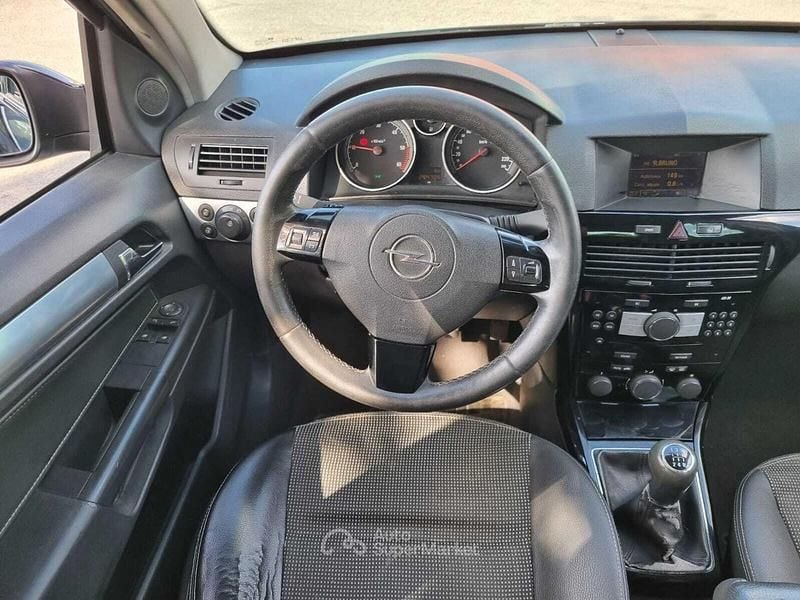 Usata Opel Astra 101 CV (74 kW) 2007 Station wagon