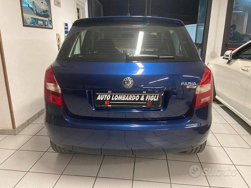 Usata Skoda Fabia Style 86 CV (63 kW) 2010 Blu Berlina
