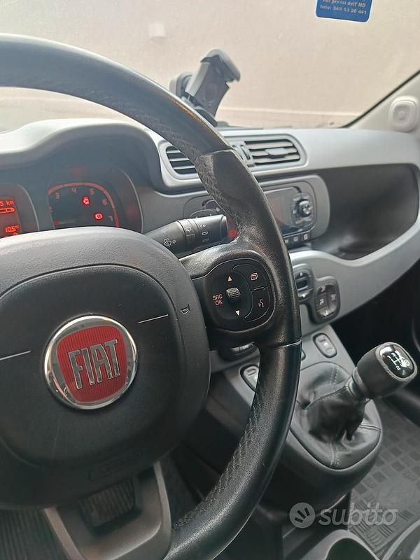 Usata Fiat Panda 69 CV (50 kW) 2019 Grigio Utilitaria