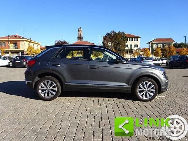 Usata VW T-Roc Style 116 CV (85 kW) 2019 Grigio SUV