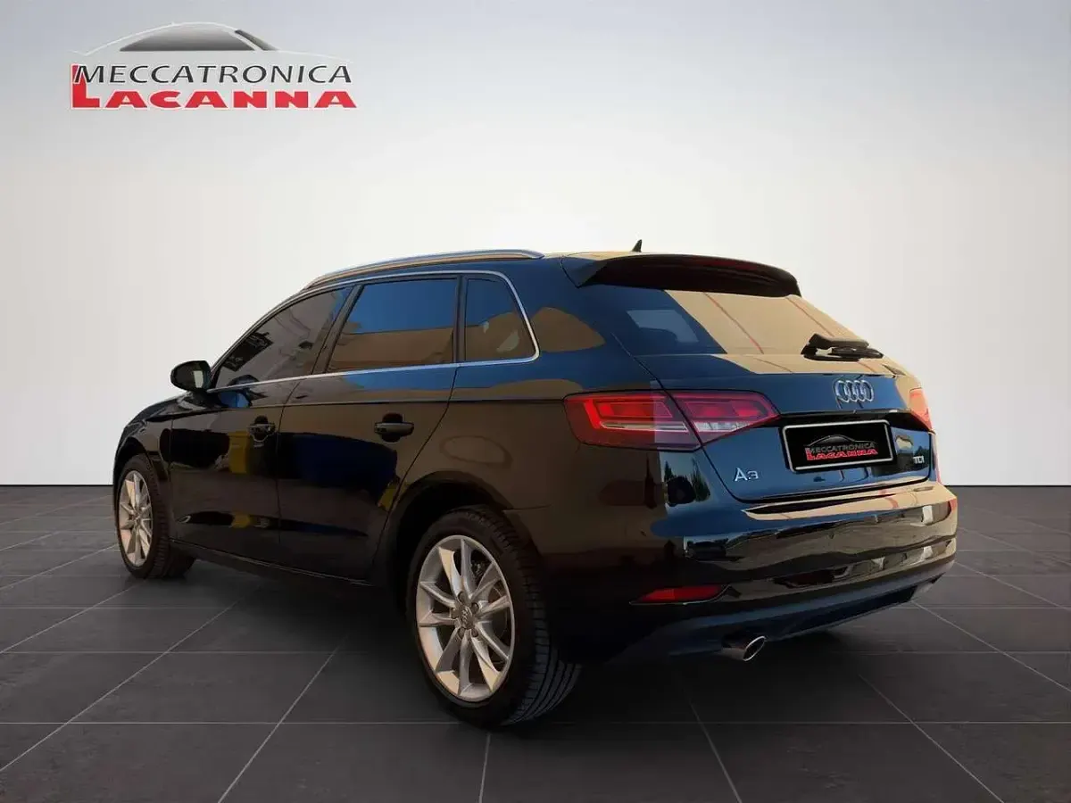 Usata Audi A3 Sport 110 CV (80 kW) 2017 Nero Berlina