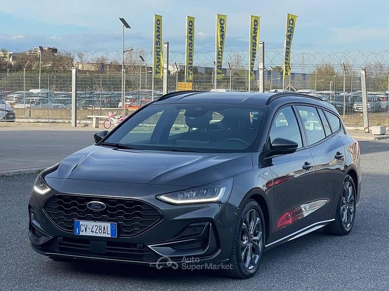 Usata Ford Focus ST-Line X 116 CV (85 kW) 2024 Gray Berlina