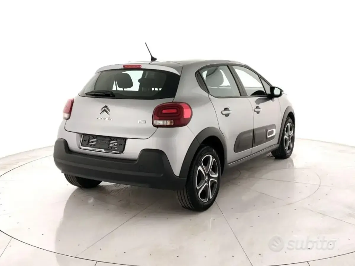 Usata Citroën C3 PureTech 83 CV (61 kW) 2024 Grigio Monovolume