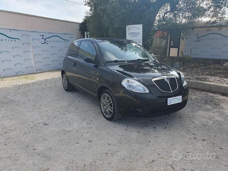 Usata Lancia Ypsilon 95 CV (69 kW) 2008 Nero Utilitaria