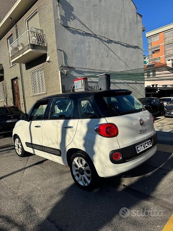 Usata Fiat 500L Lounge 95 CV (69 kW) 2015 Bianco Monovolume