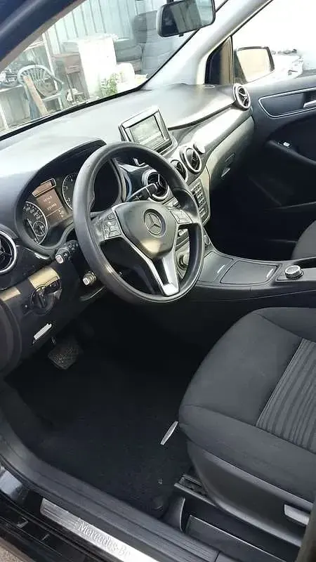 Usata Mercedes B180 Executive 109 CV (80 kW) 2014 Utilitaria