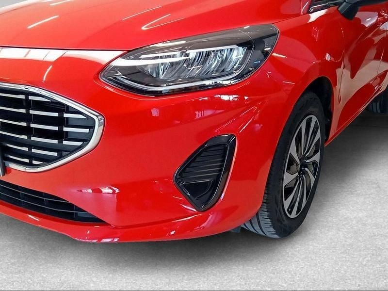 Gebraucht Ford Fiesta Titanium 75 PS (55 kW) 2023 Rot Limousine