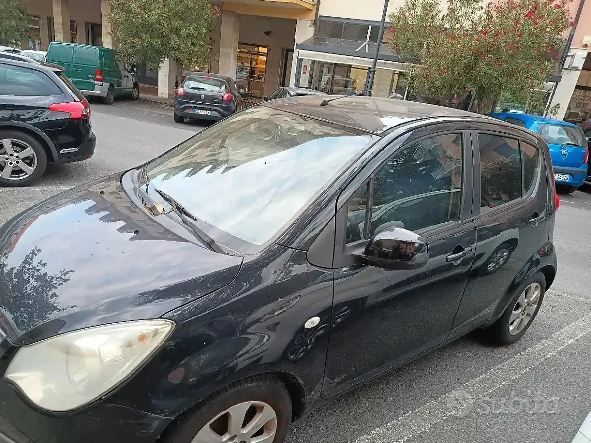 Usata Opel Agila 86 CV (63 kW) 2009 Utilitaria