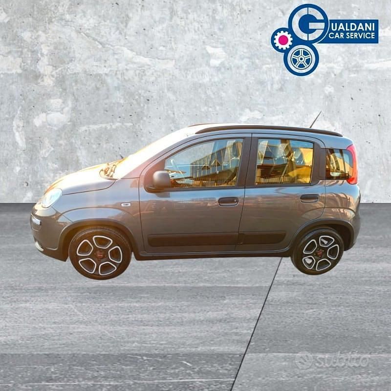 Usata Fiat Panda City Life 70 CV (51 kW) 2021 Grigio Utilitaria