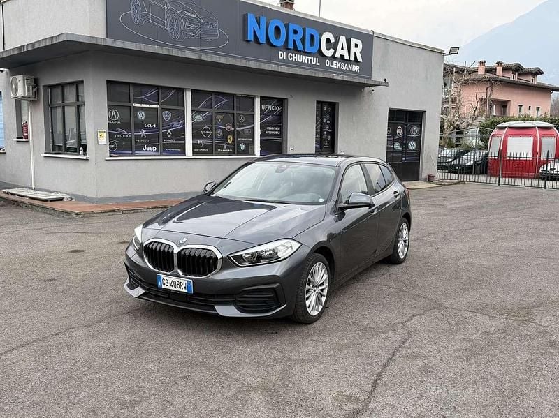 Usata BMW 116 Advantage 116 CV (85 kW) 2020 Grigio Utilitaria