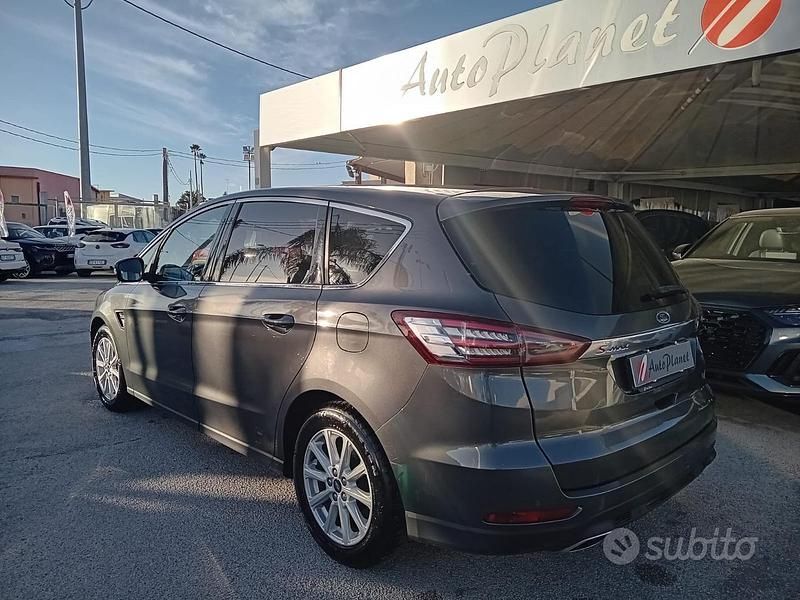Usata Ford S-MAX Business Edition 180 CV (132 kW) 2017 Grigio Monovolume