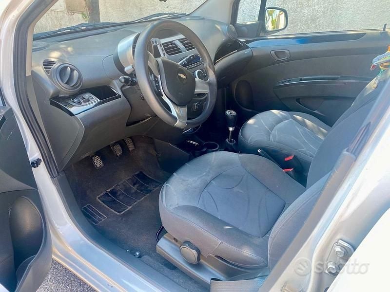 Usata Chevrolet Spark 68 CV (50 kW) 2010 Bianco Utilitaria
