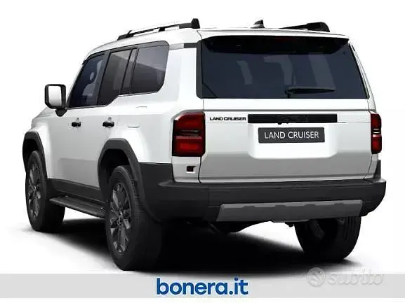 Nuova Toyota Land Cruiser Lounge 205 CV (150 kW) 2026 Bianco SUV