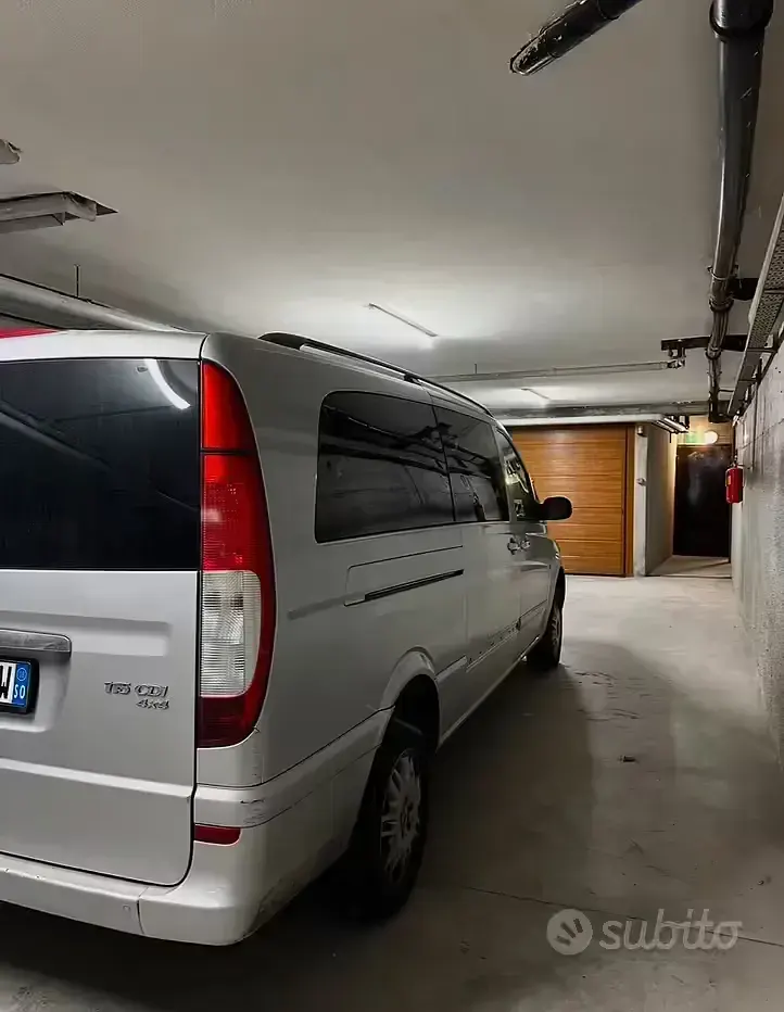 Usata Mercedes Viano 2008 Grigio Monovolume