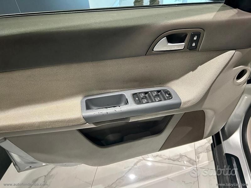 Usata Volvo V50 R-Design 109 CV (80 kW) 2010 Grigio Station wagon