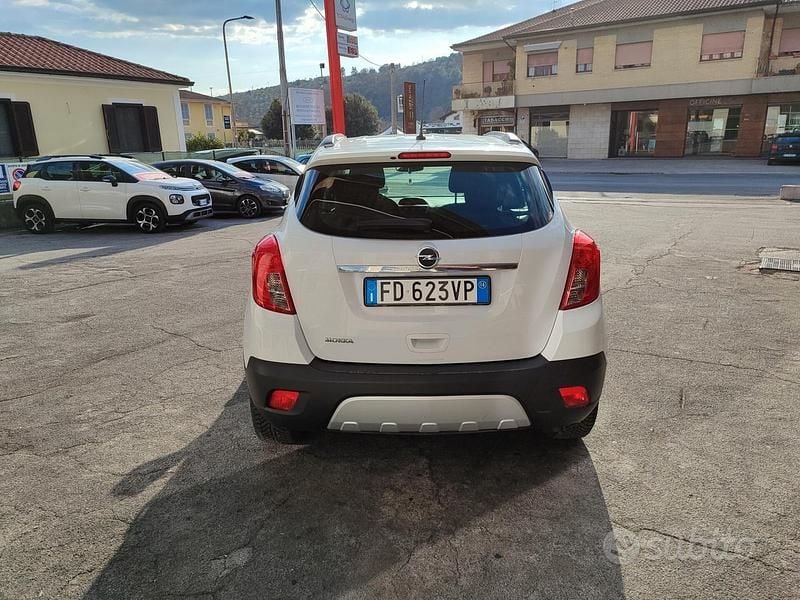 Usata Opel Mokka 115 CV (84 kW) 2016 Bianco SUV