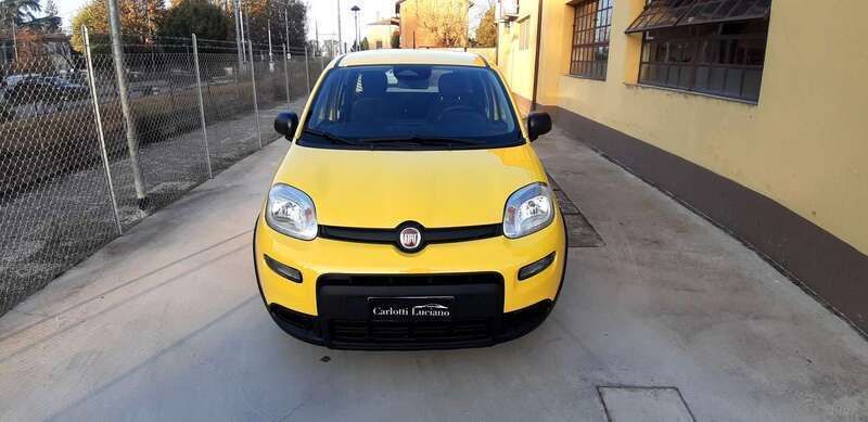 Usata Fiat Panda 69 CV (50 kW) 2024 Giallo Utilitaria