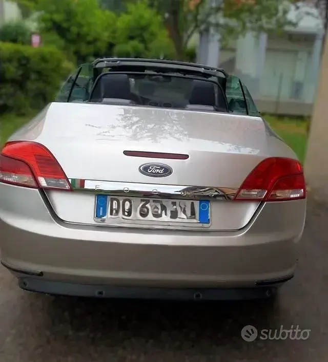 Usata Ford Focus Cabriolet Titanium 136 CV (100 kW) 2007 Grigio Cabrio