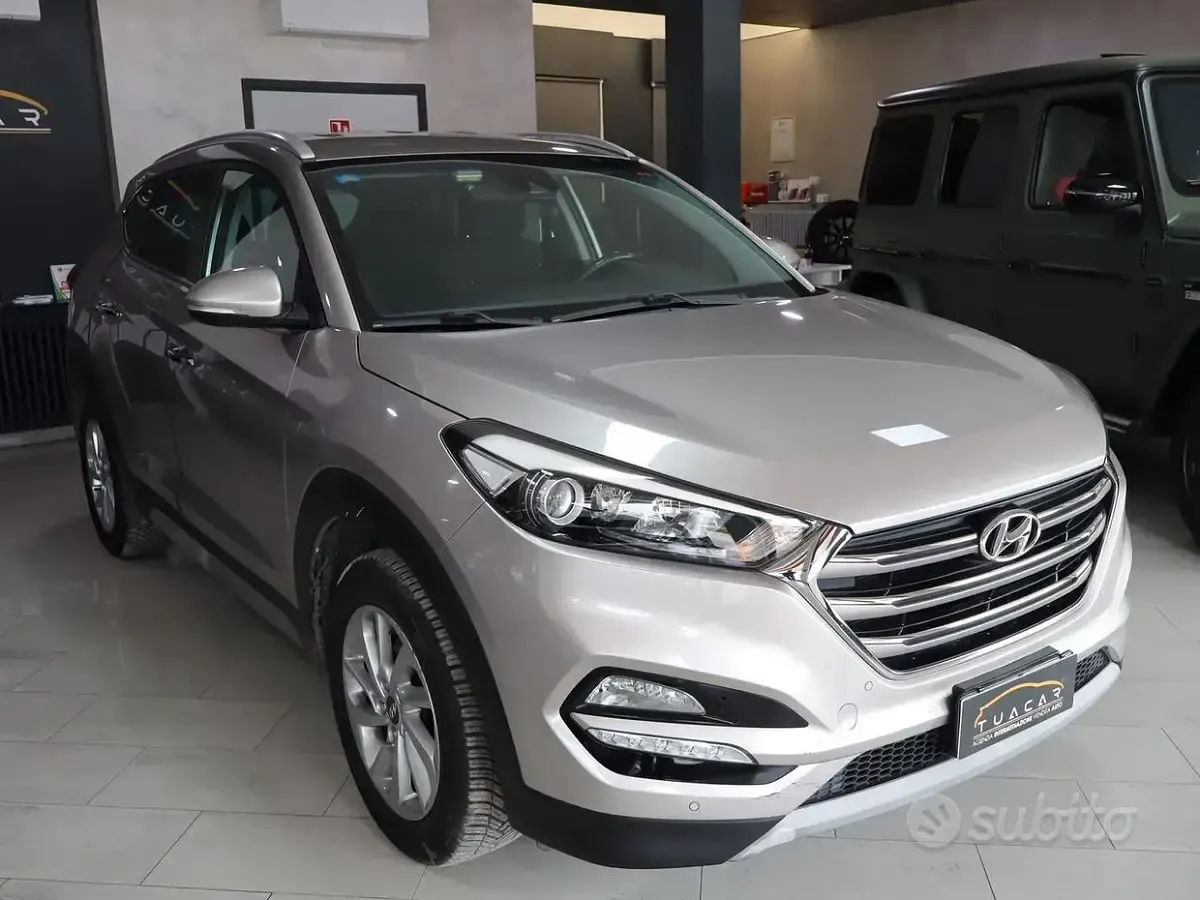 Usata Hyundai Tucson Xpossible 141 CV (103 kW) 2017 Beige SUV