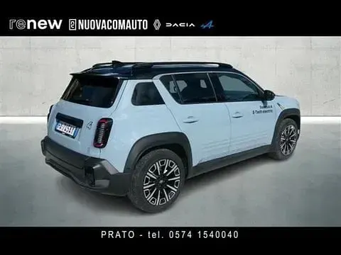 Begagnad Renault 4 E-Tech Iconic 110 kW (150 HK) 2025 Blå SUV