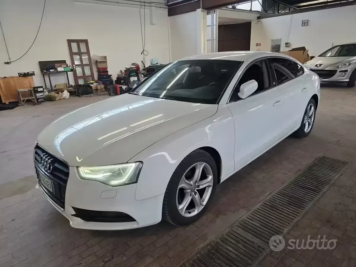 Usado Audi A5 150 HP (110 kW) 2014 Coupé