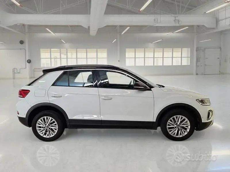 Usata VW T-Roc Life 115 CV (84 kW) 2023 Bianco SUV