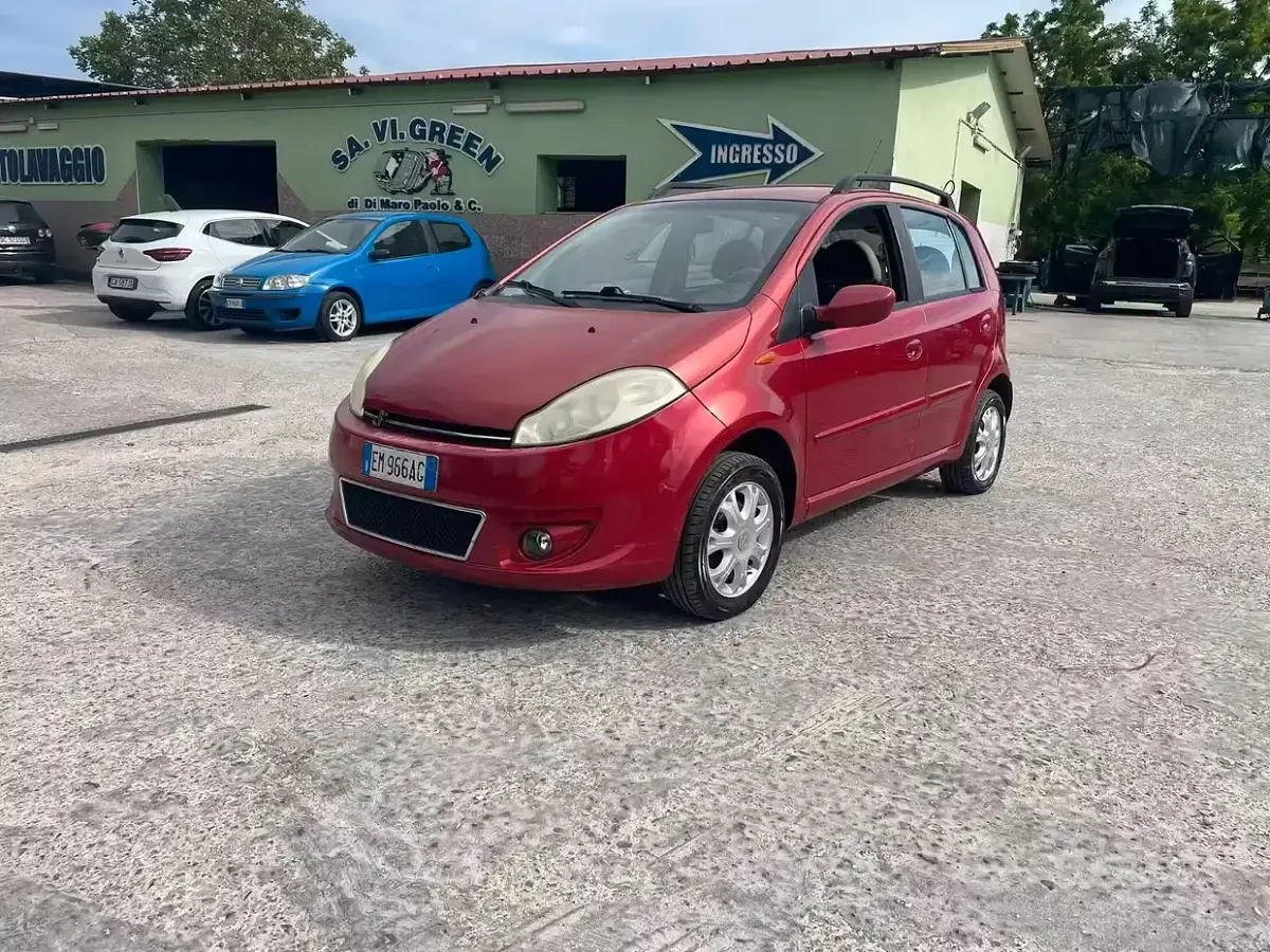 Usata DR DR1 83 CV (61 kW) 2012 Rosso Utilitaria