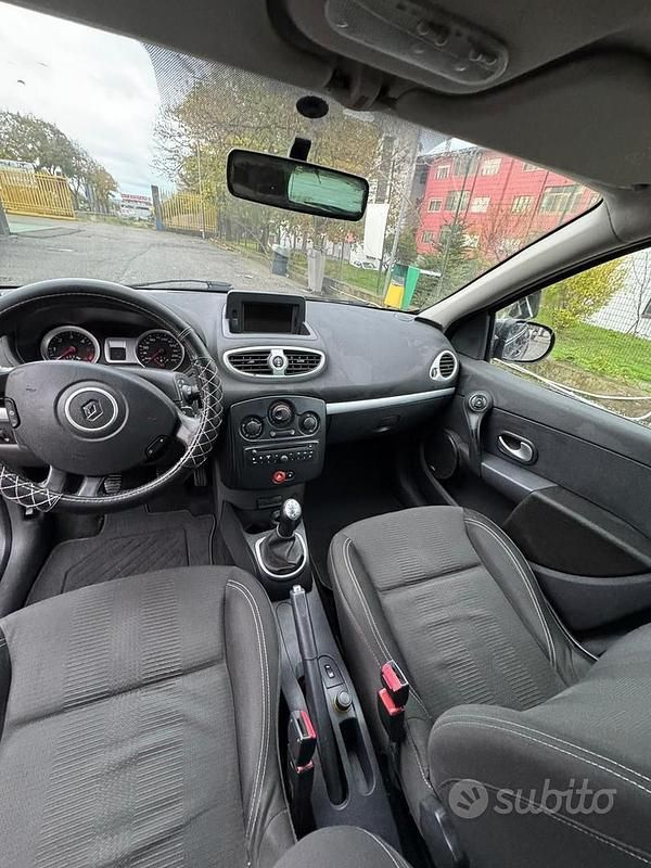 Usata Renault Clio II 85 CV (62 kW) 2009 Berlina
