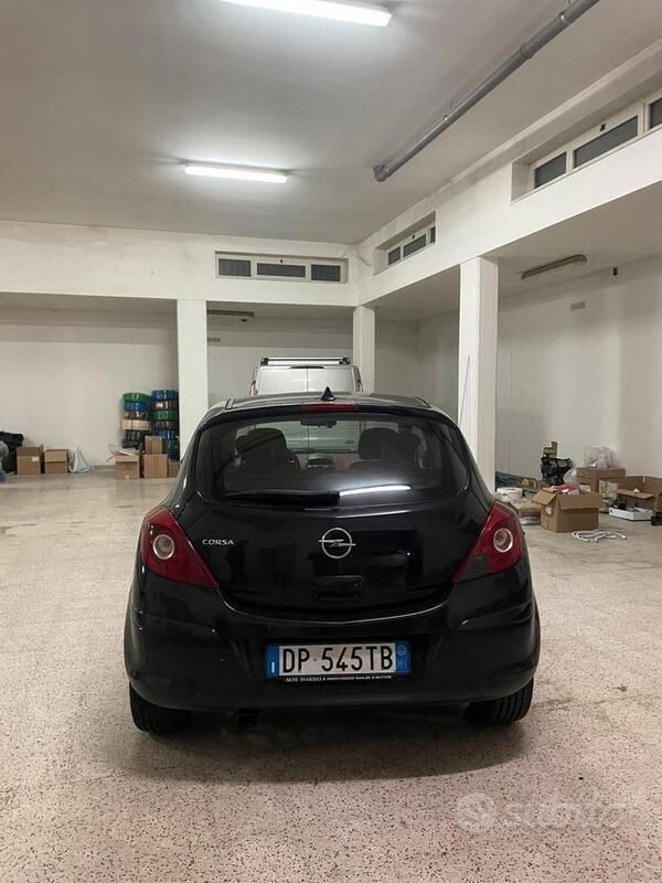 Usata Opel Corsa 80 CV (58 kW) 2008 Nero Utilitaria