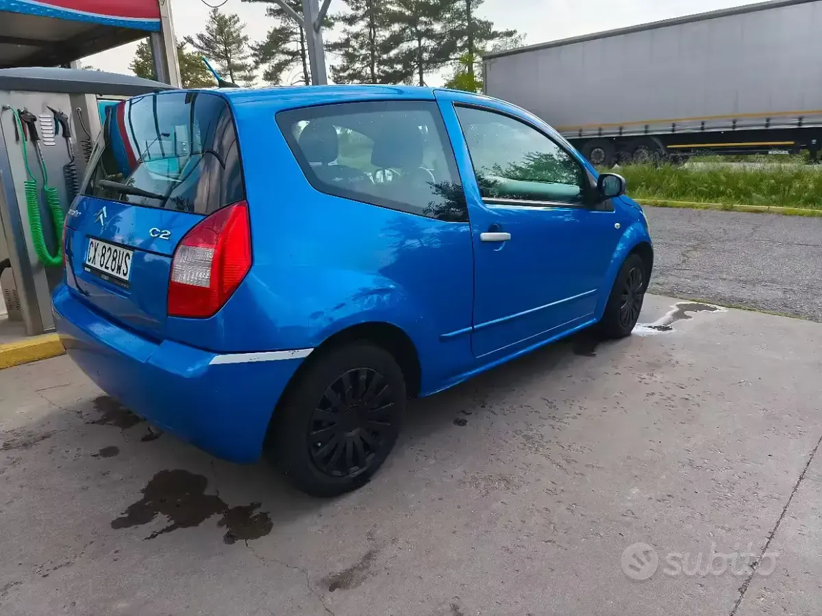 Usata Citroën C2 60 CV (44 kW) 2005 Blu Utilitaria
