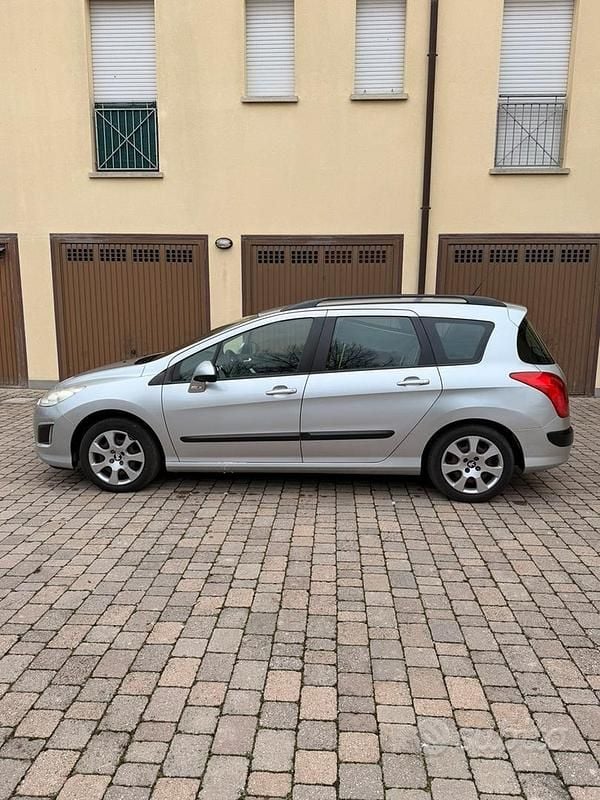 Usata Peugeot 308 SW 2012 Grigio Station wagon