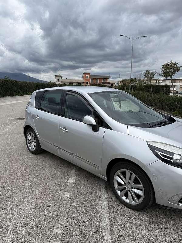 Usata Renault Scénic III 110 CV (80 kW) 2013 Monovolume